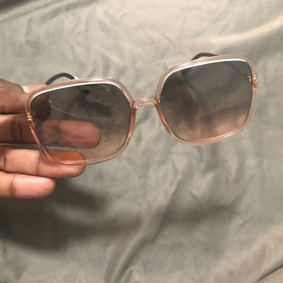 Christian Dior Sunglasses - Picture 3 of 4